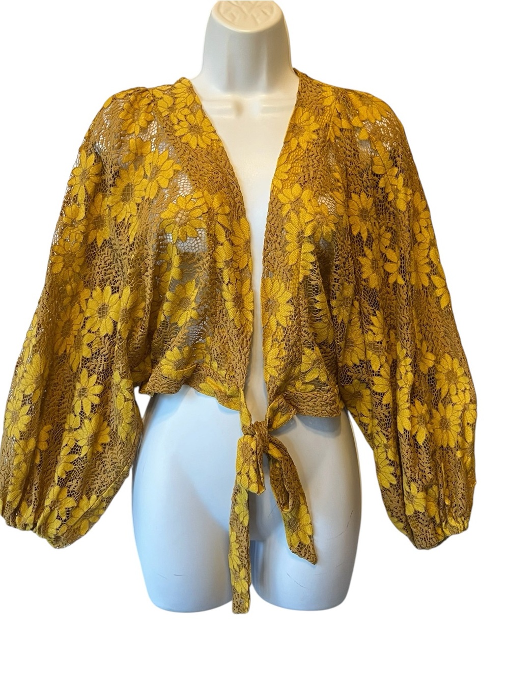 HYFVE lace blouse M Yellow flowers Long balloon sleeves Tied front Womens top